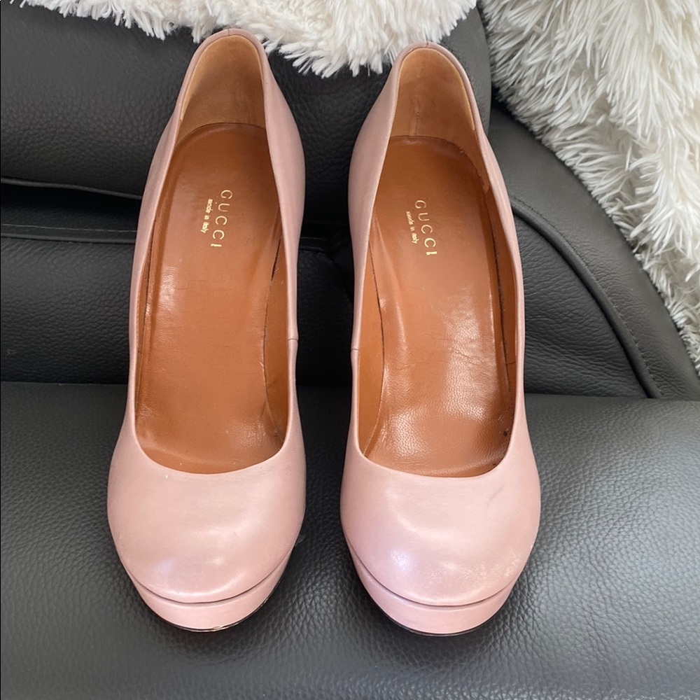 Gucci Pink Heels Elegant and Chic